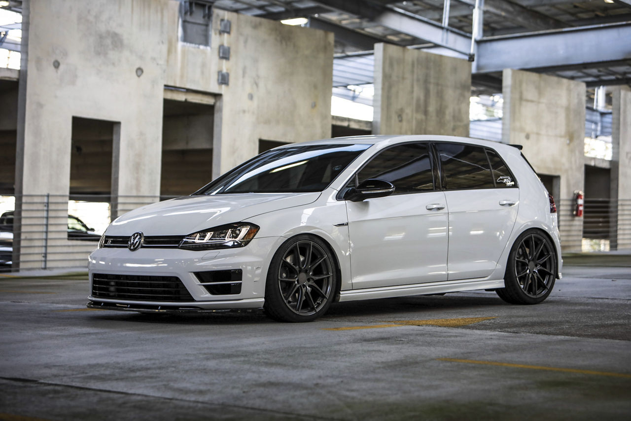 2016 Volkswagen Golf R TSW SPRINT Gray TSW Alloy Wheels